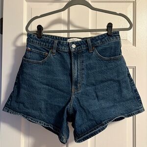 Abercrombie & Fitch Curve Love the Dad Short High Rise